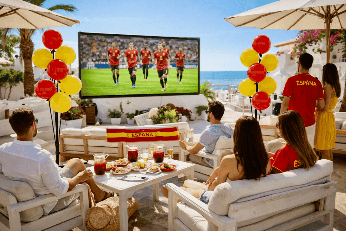 Ballondekoration auf sonniger Terrasse während Fußballevent