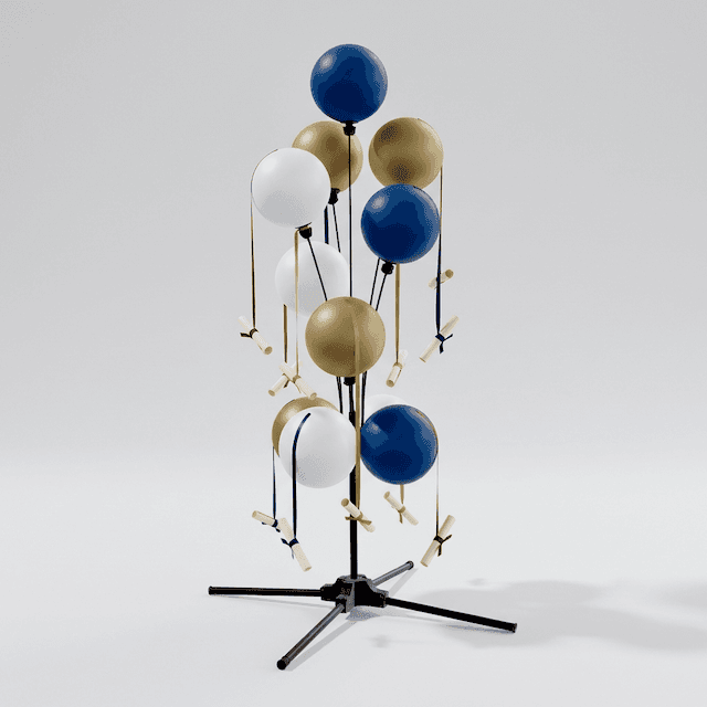 PilaMania Ballon-Signagedisplay in Schulfarben neben Rednerpult auf der Bühne bei Abschlussfeier