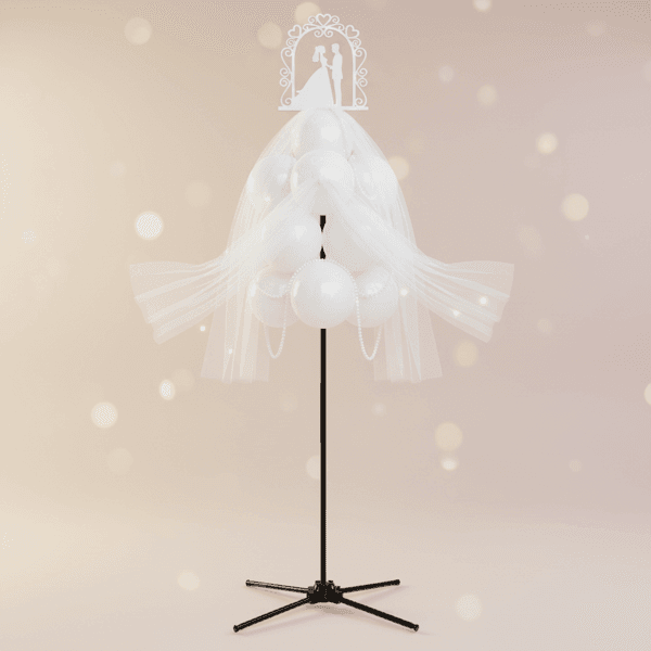 Ballonbrunnen verziert mit Tüll, Perlen und elegantem Topper